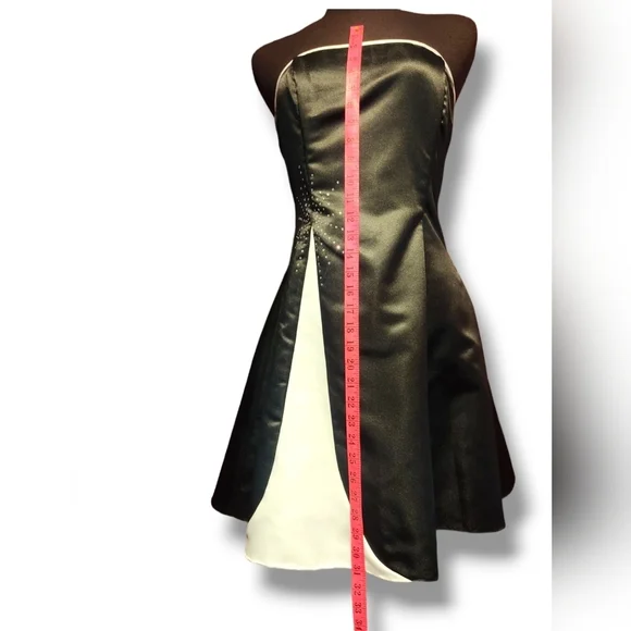 Black and white tuxedo style dress - Picture 5 of 11